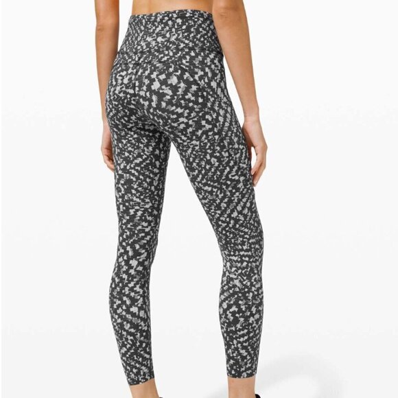 Lululemon Fast and Free Tight II 25" *Non-Reflective Nulux Pace Lace Graphite Gr - Picture 6 of 6
